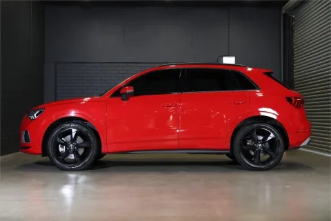 Q3