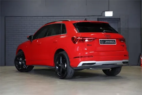 Q3