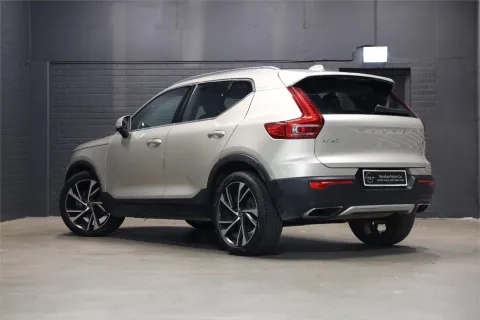 XC40