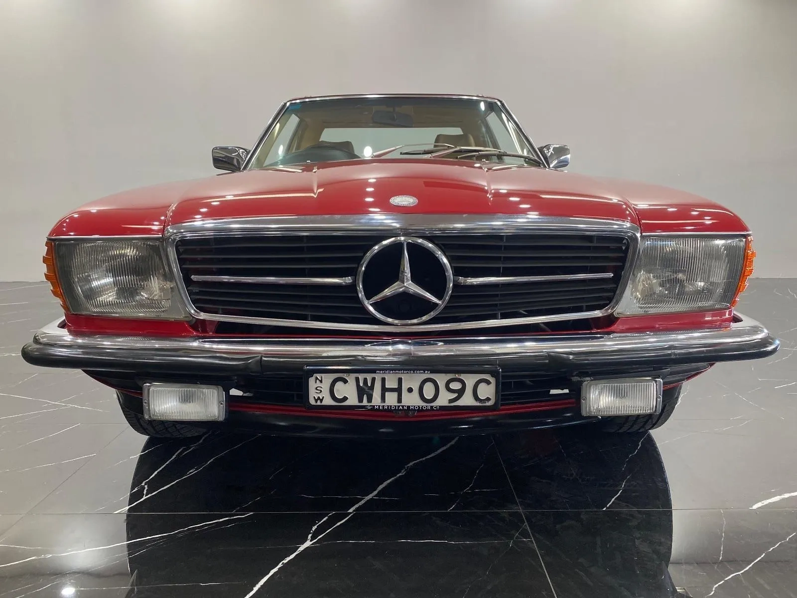 Mercedes-Benz-380SL-