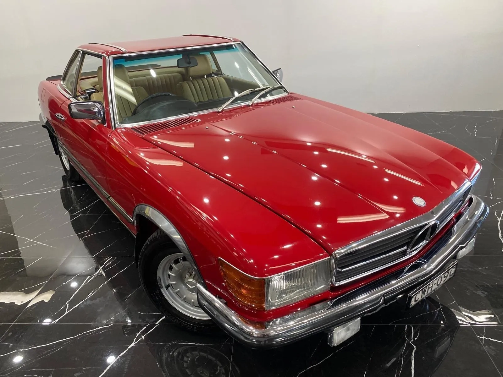 Mercedes-Benz-380SL-