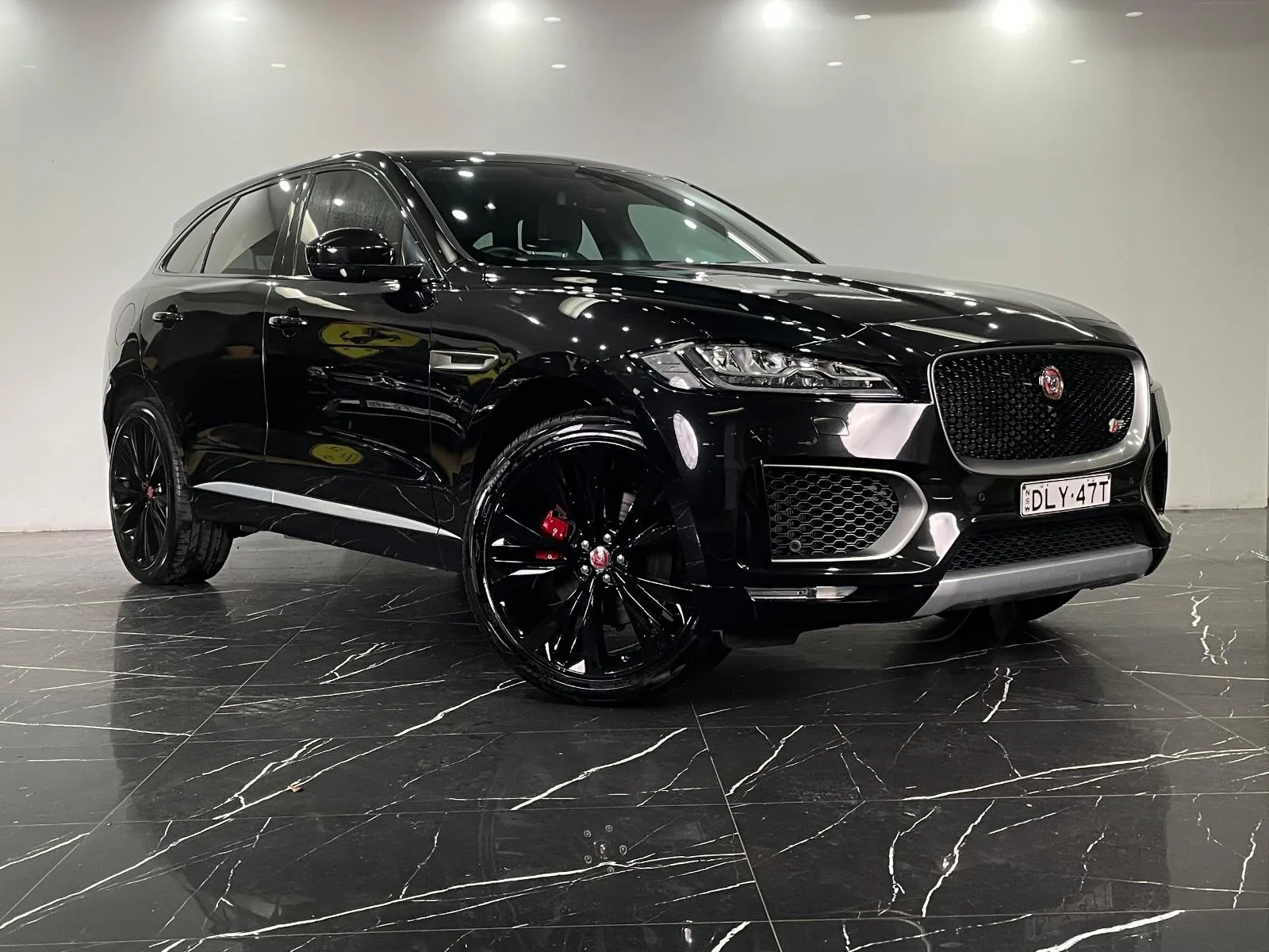 Jaguar-F-PACE-30d S