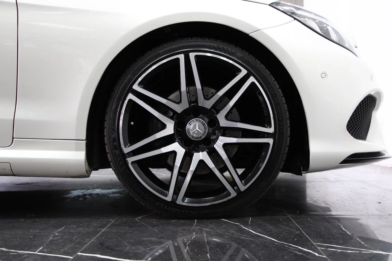 Mercedes-Benz-E-Class-E250