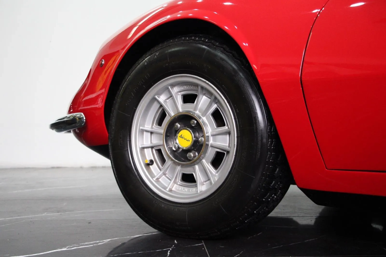 Ferrari-Dino-246 GT