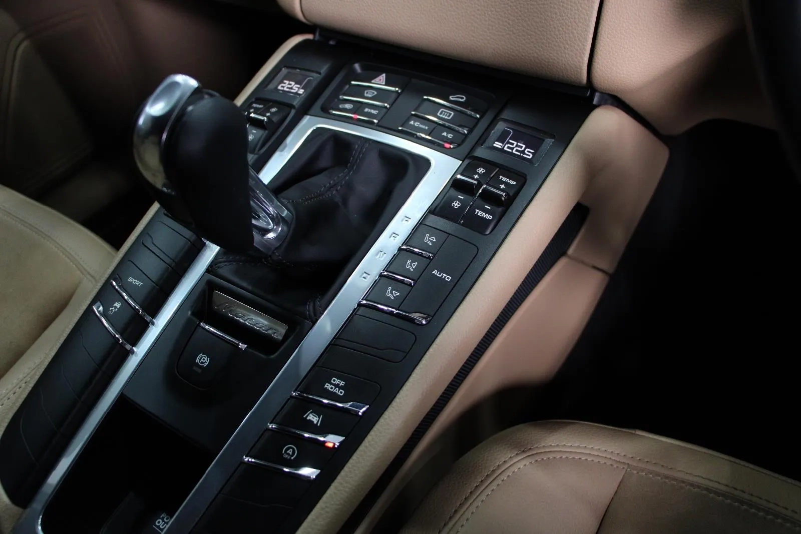 Porsche-Macan-