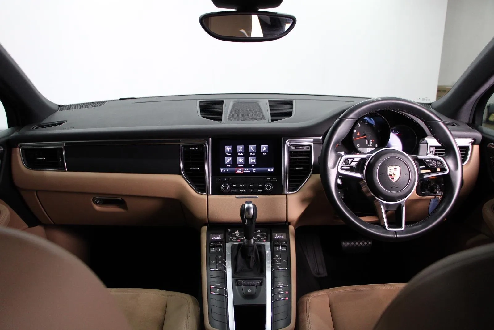 Porsche-Macan-