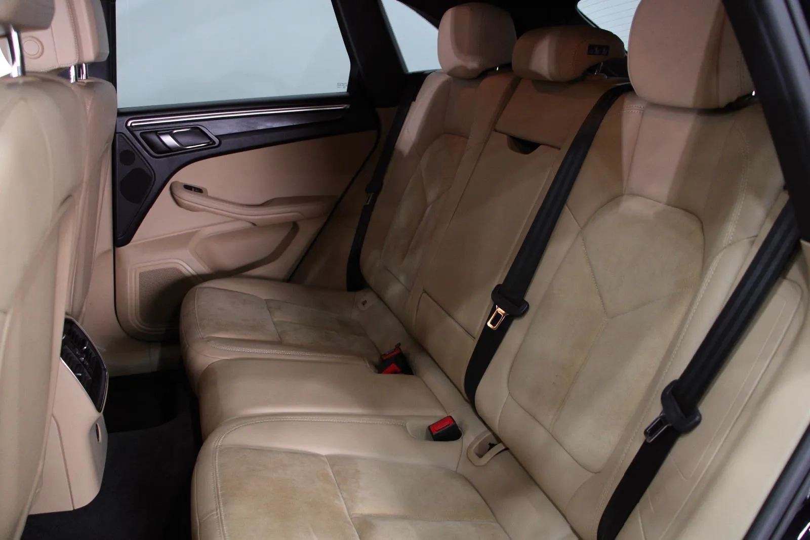 Porsche-Macan-