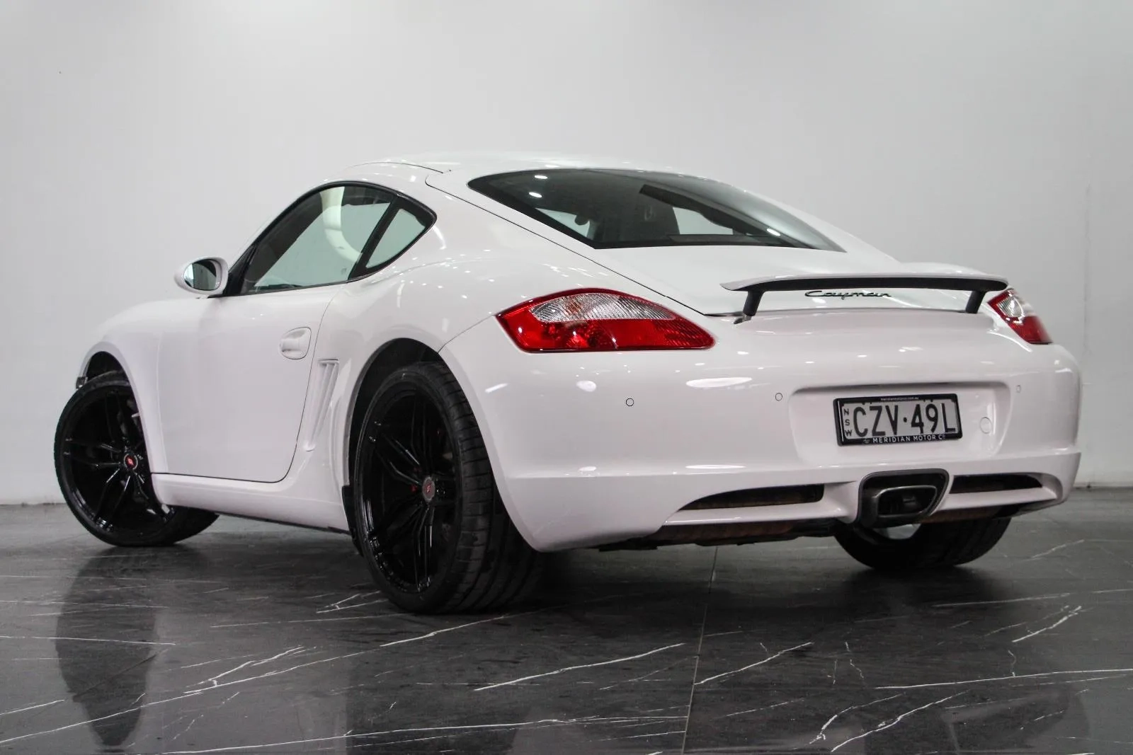 Porsche-Cayman-