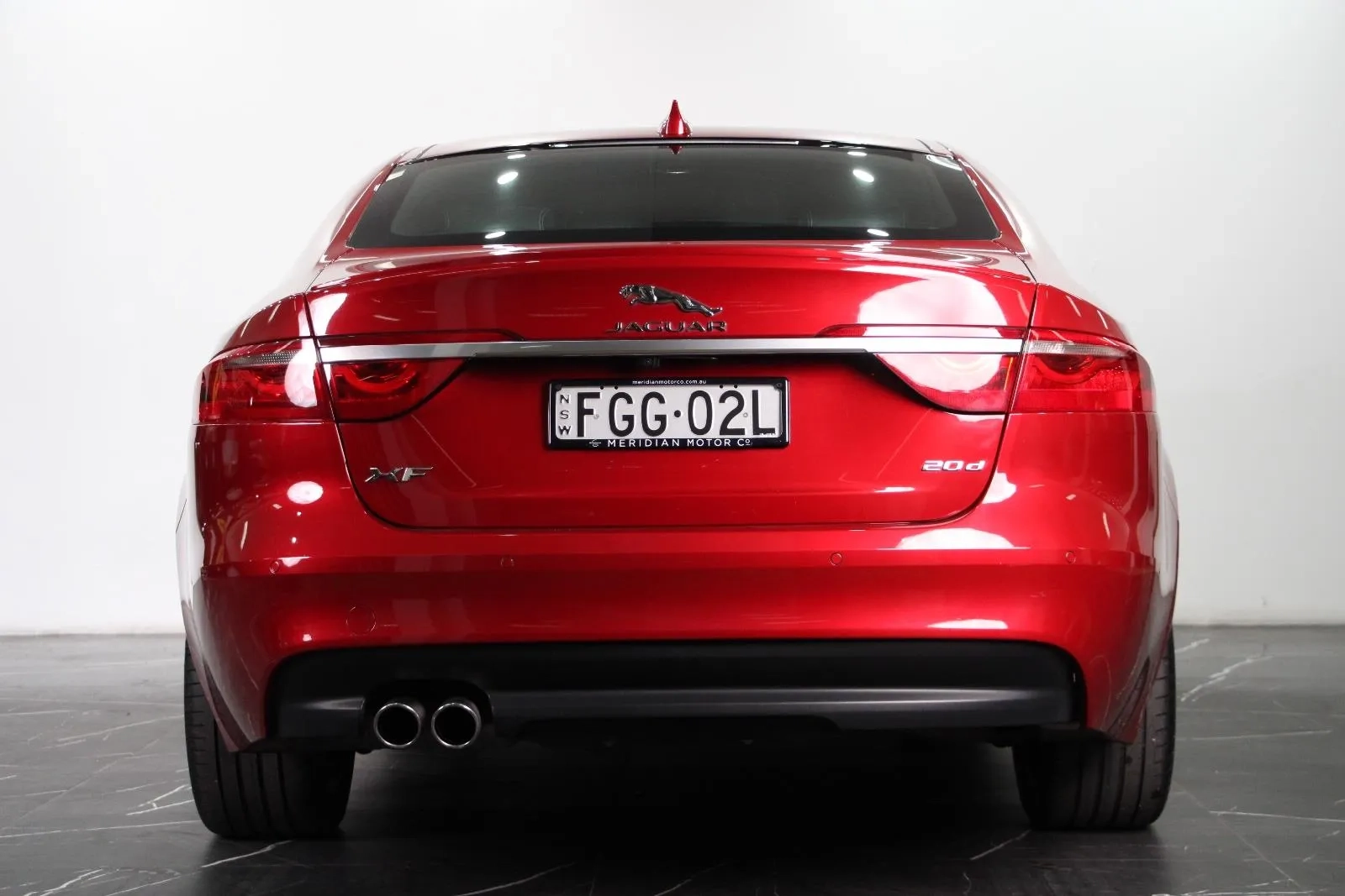 Jaguar-XF-20d R-Sport