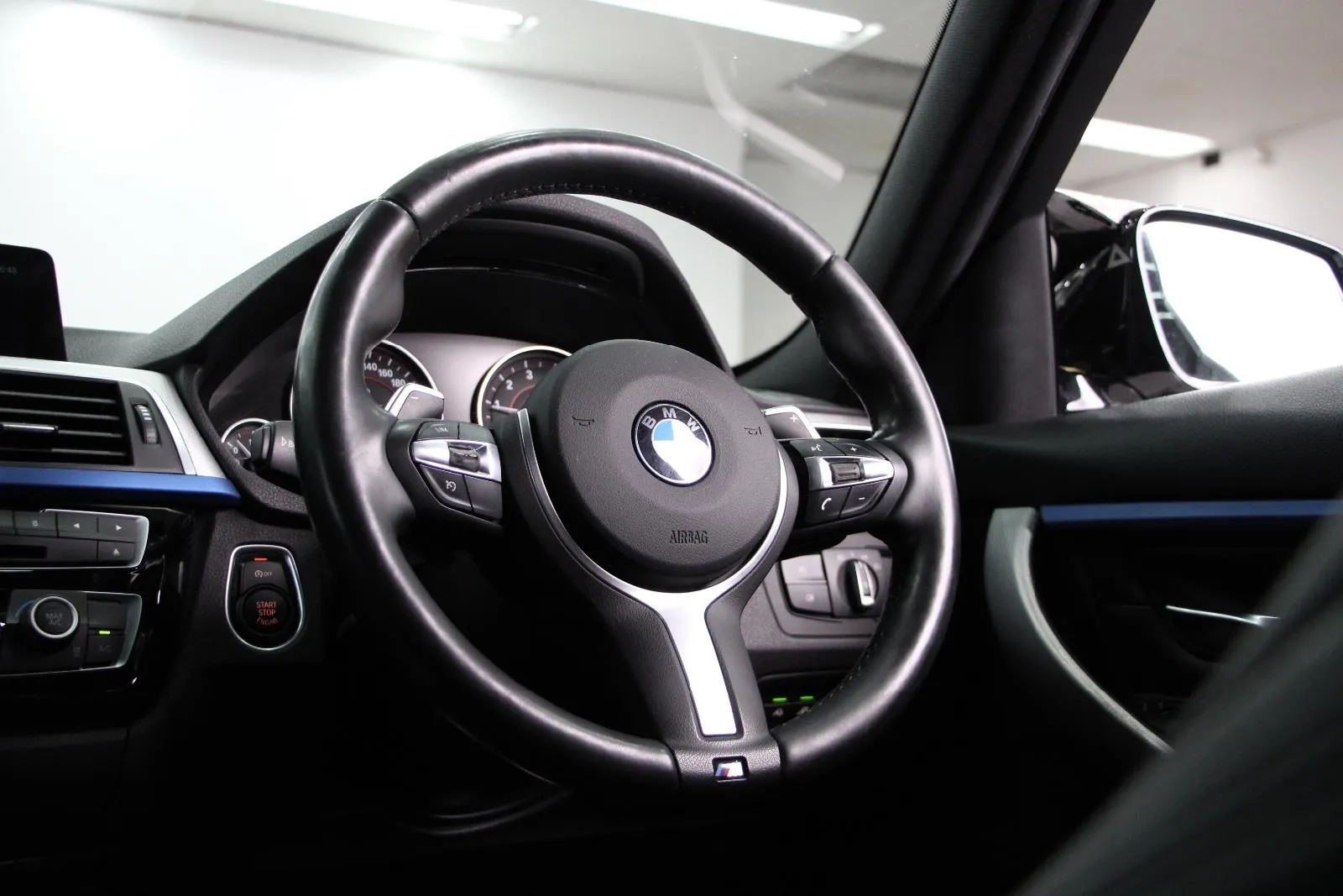 BMW-3 Series-330i M Sport