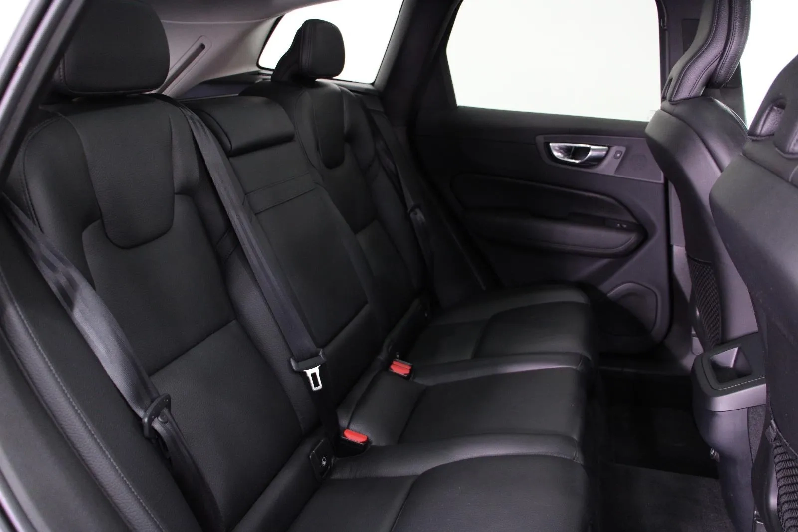Volvo-XC60-T5 Momentum
