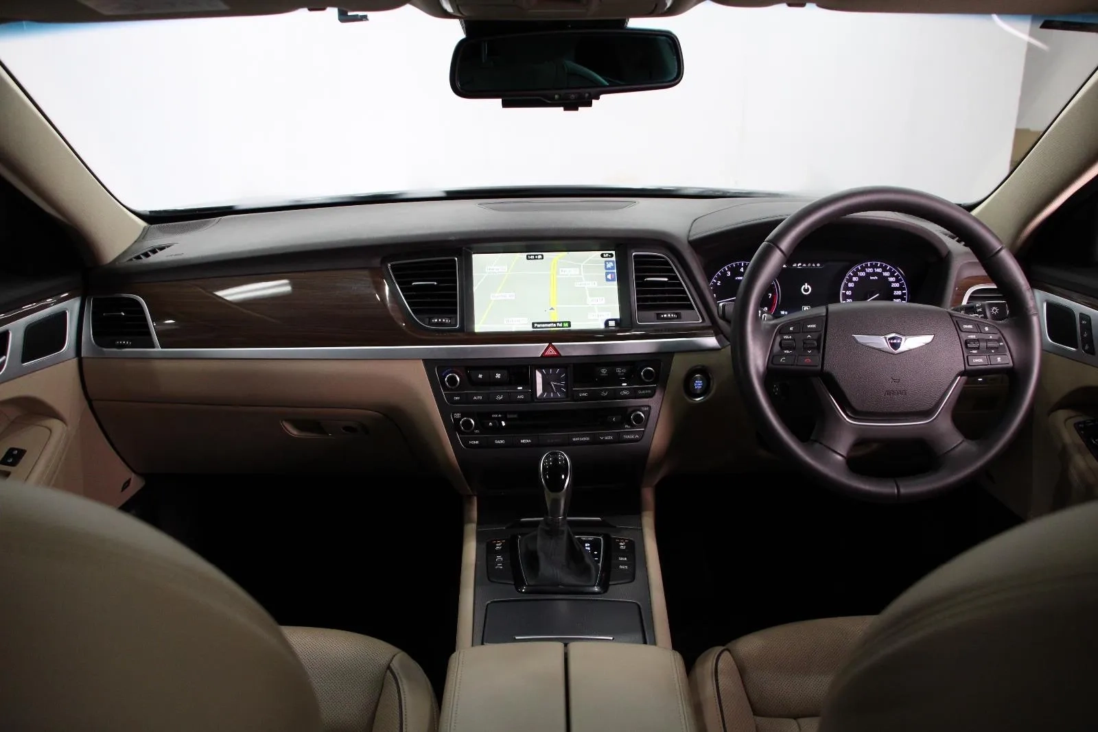 Hyundai-Genesis-Ultimate Pack