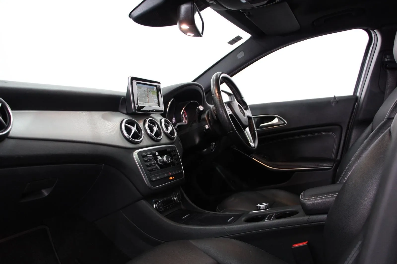 Mercedes-Benz-GLA-Class-GLA250