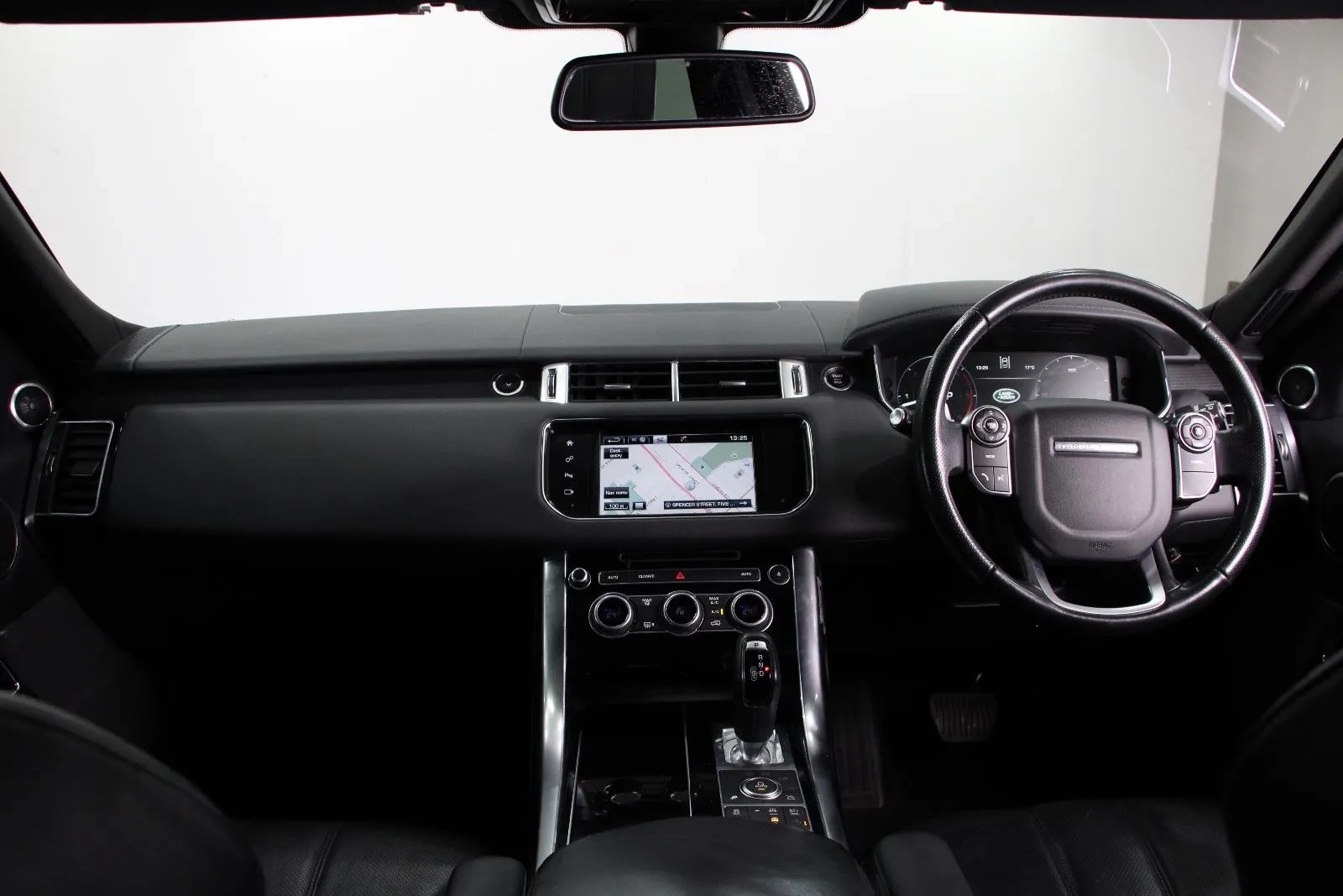 Land Rover-Range Rover Sport-SDV6 HSE