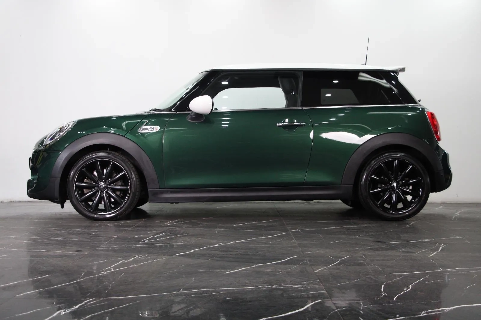 MINI-Hatch-Cooper S