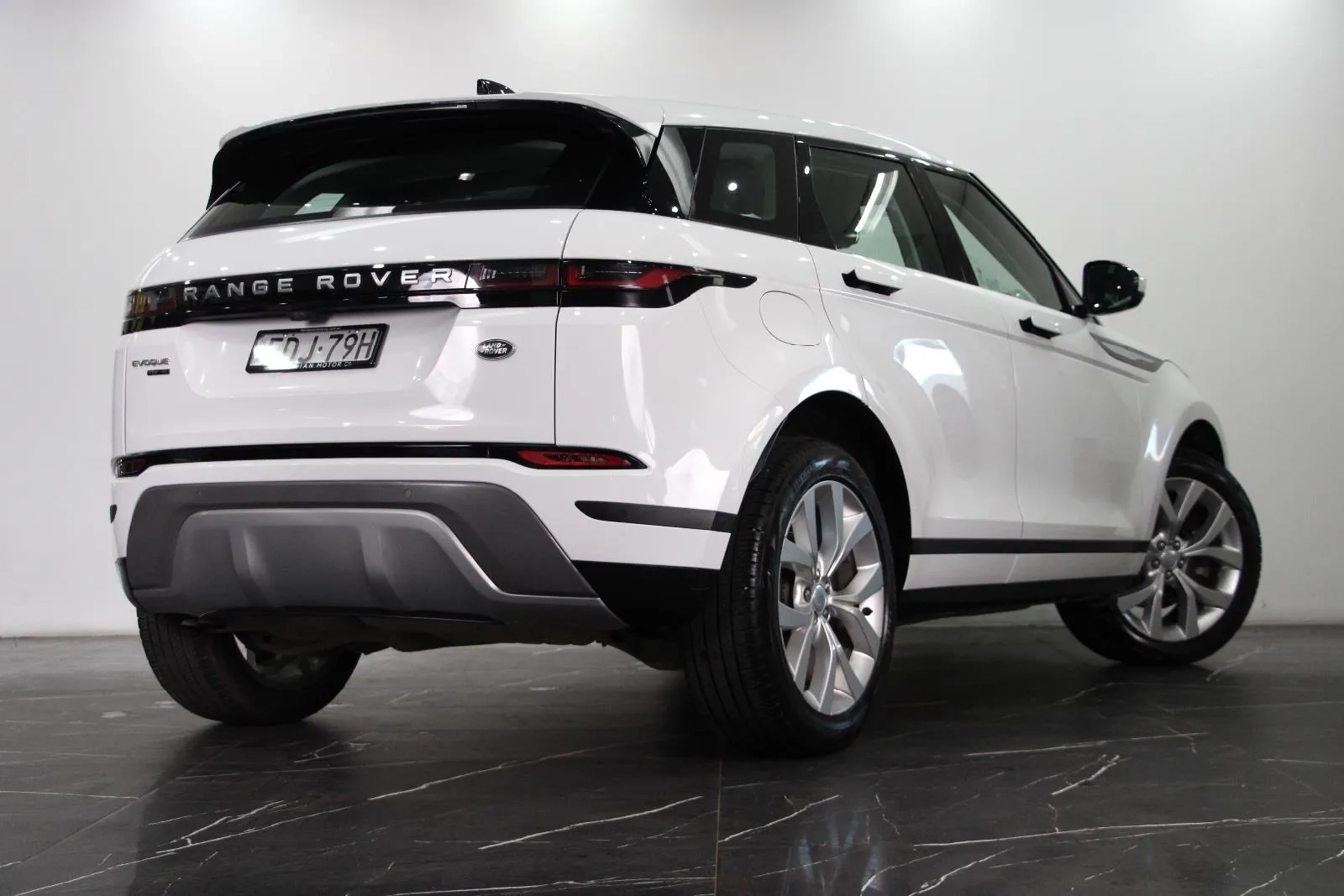 Land Rover-Range Rover Evoque-D180 SE