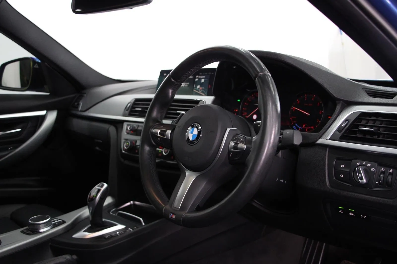 BMW-3 Series-330i M Sport