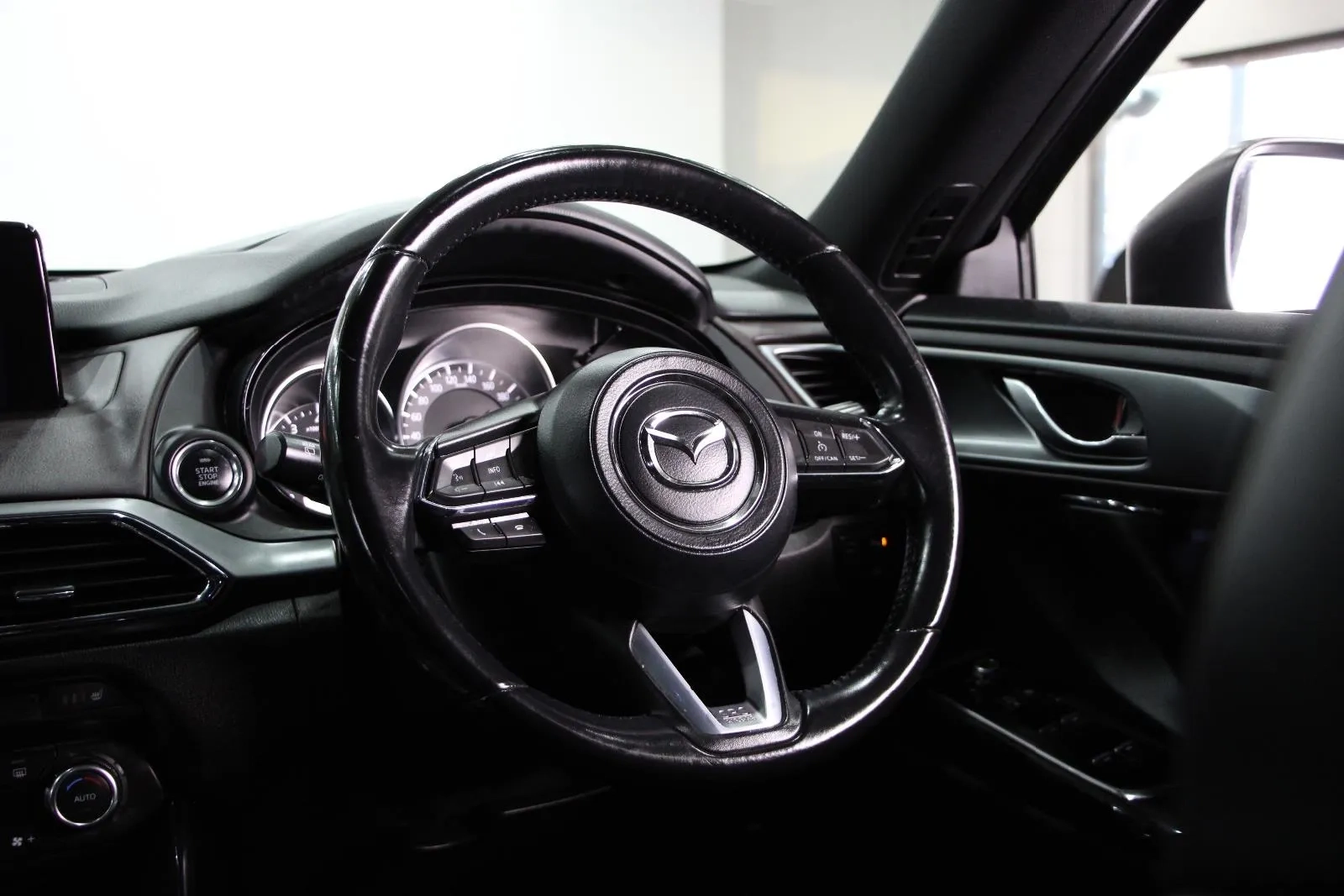 Mazda-CX-9-GT