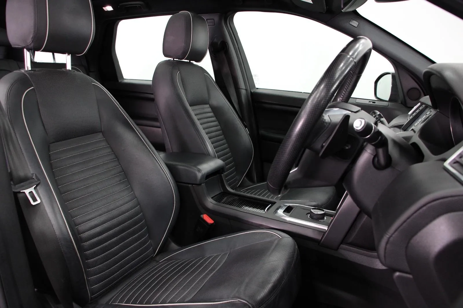 Land Rover-Discovery Sport-TD4 132kW HSE