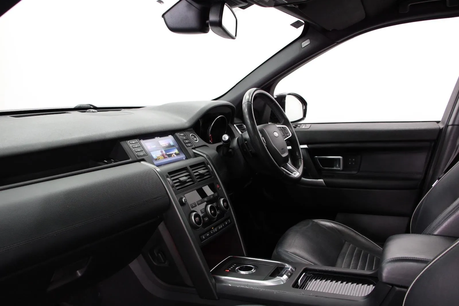 Land Rover-Discovery Sport-TD4 132kW HSE