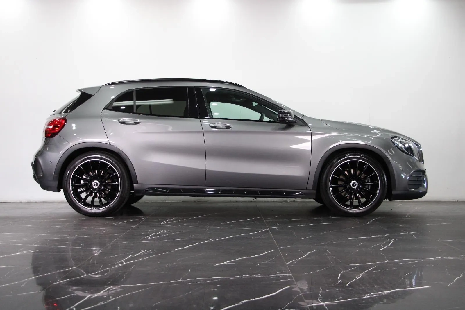 Mercedes-Benz-GLA-Class-GLA250