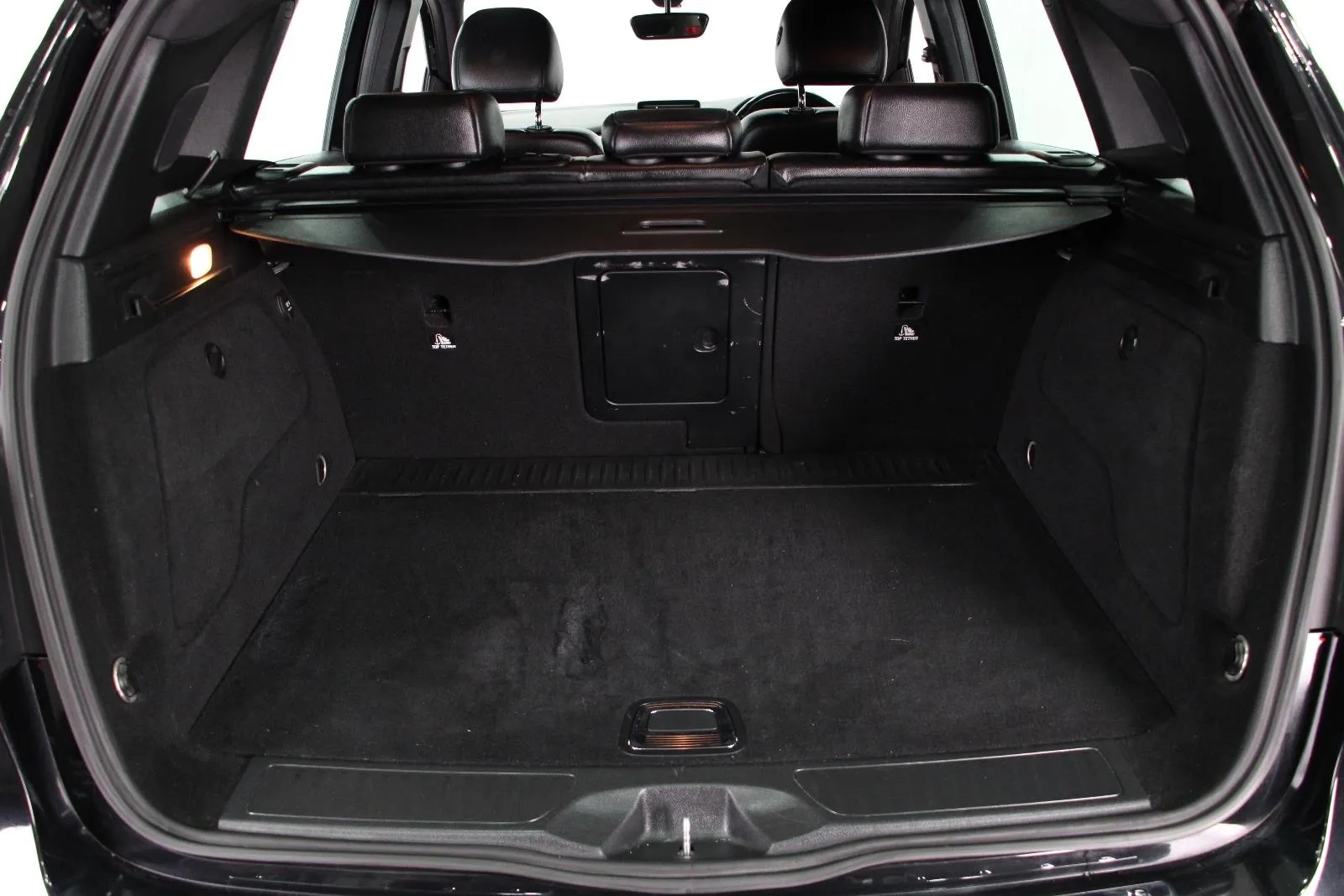 Mercedes-Benz-B-Class-B200
