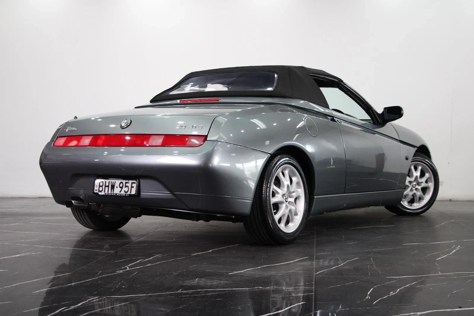 Alfa Romeo-Spider-JTS