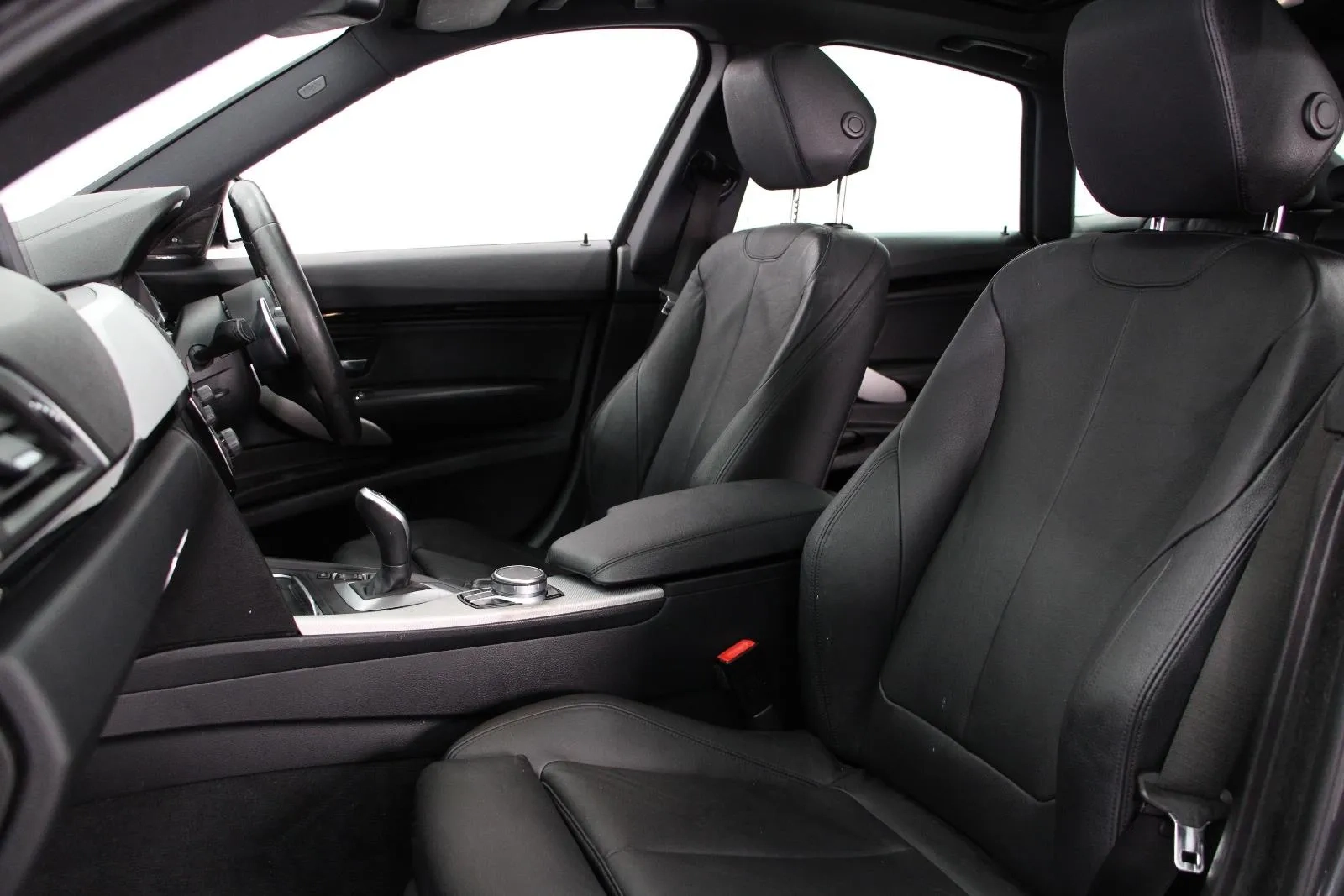 BMW-3 Series-330i M Sport