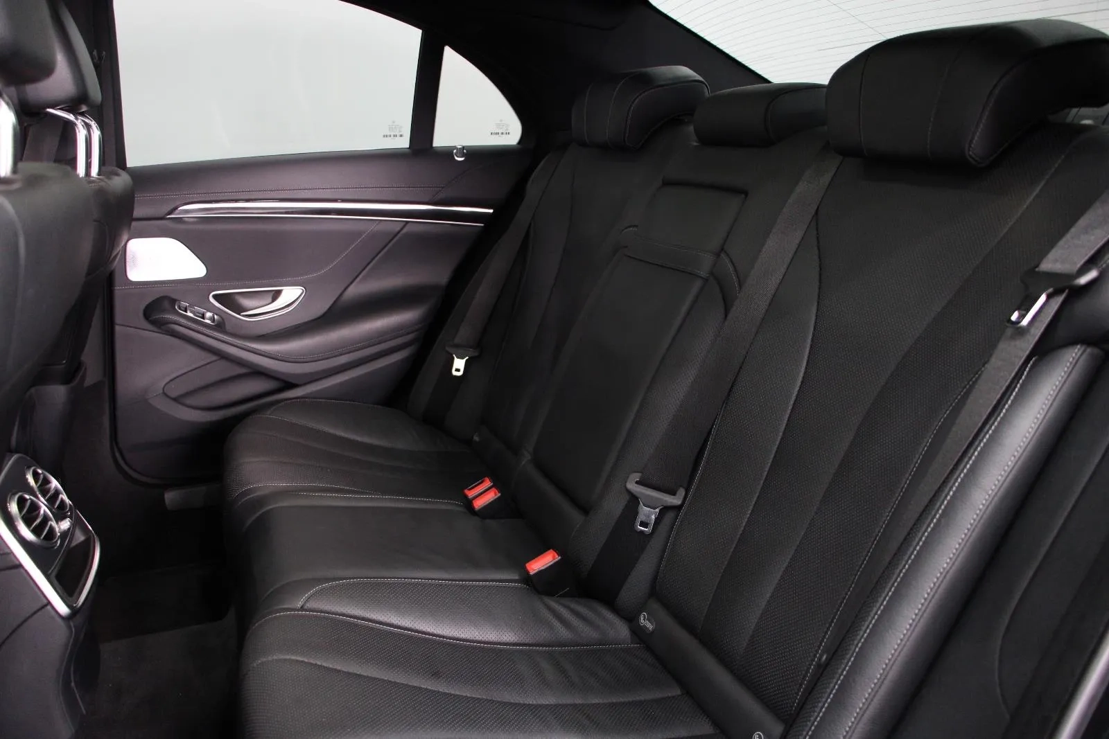 Mercedes-Benz-S-Class-S350 d