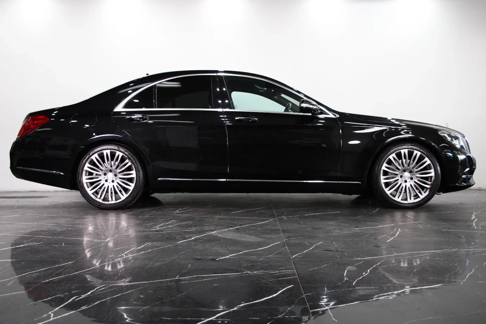 Mercedes-Benz-S-Class-S350 d
